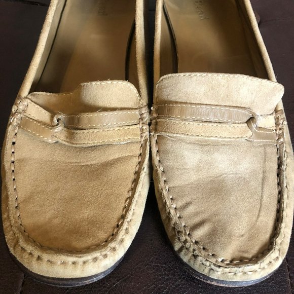L.L. Bean Light Brown Suede Flat Loafers Sz 8M Slip on Shoes - Picture 2 of 7